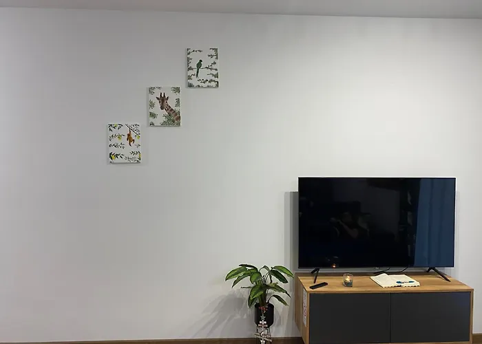 Em Room